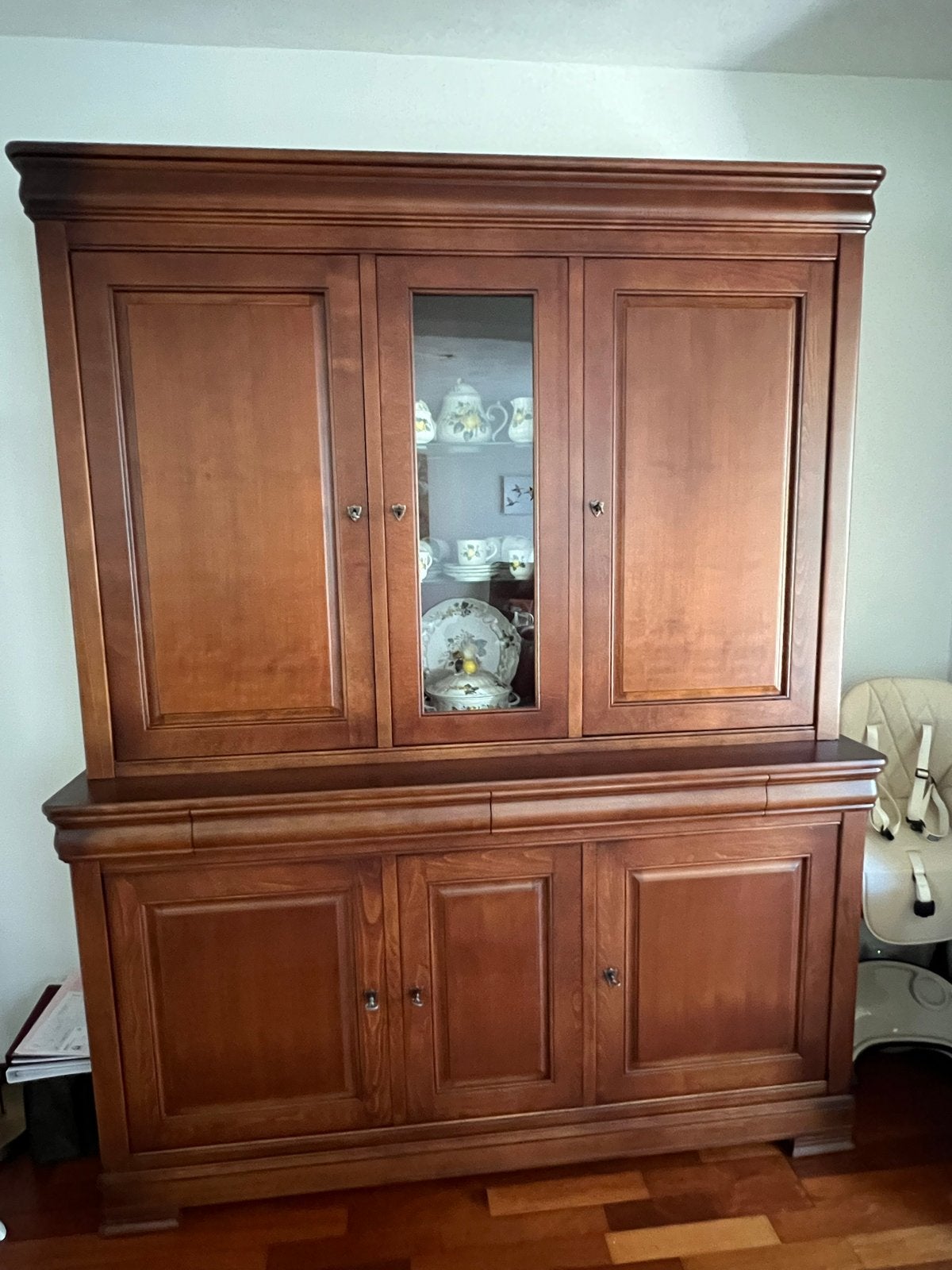 Klassieke houten kast, Ophalen, 100 tot 150 cm, Zo goed als nieuw, 150 tot 200 cm