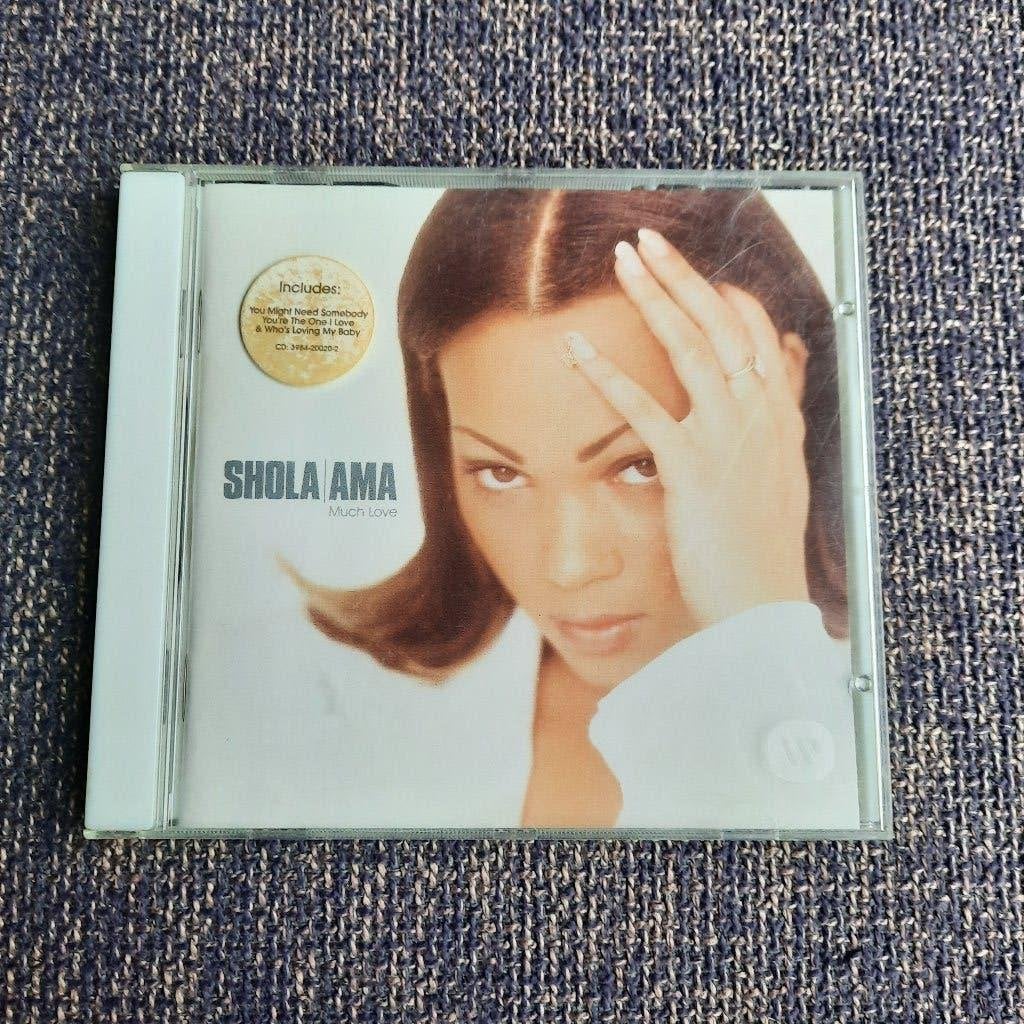 CD van Shola Ama met titel Much love, Inclusief doosje, Ophalen of Verzenden, Zo goed als nieuw, R&B