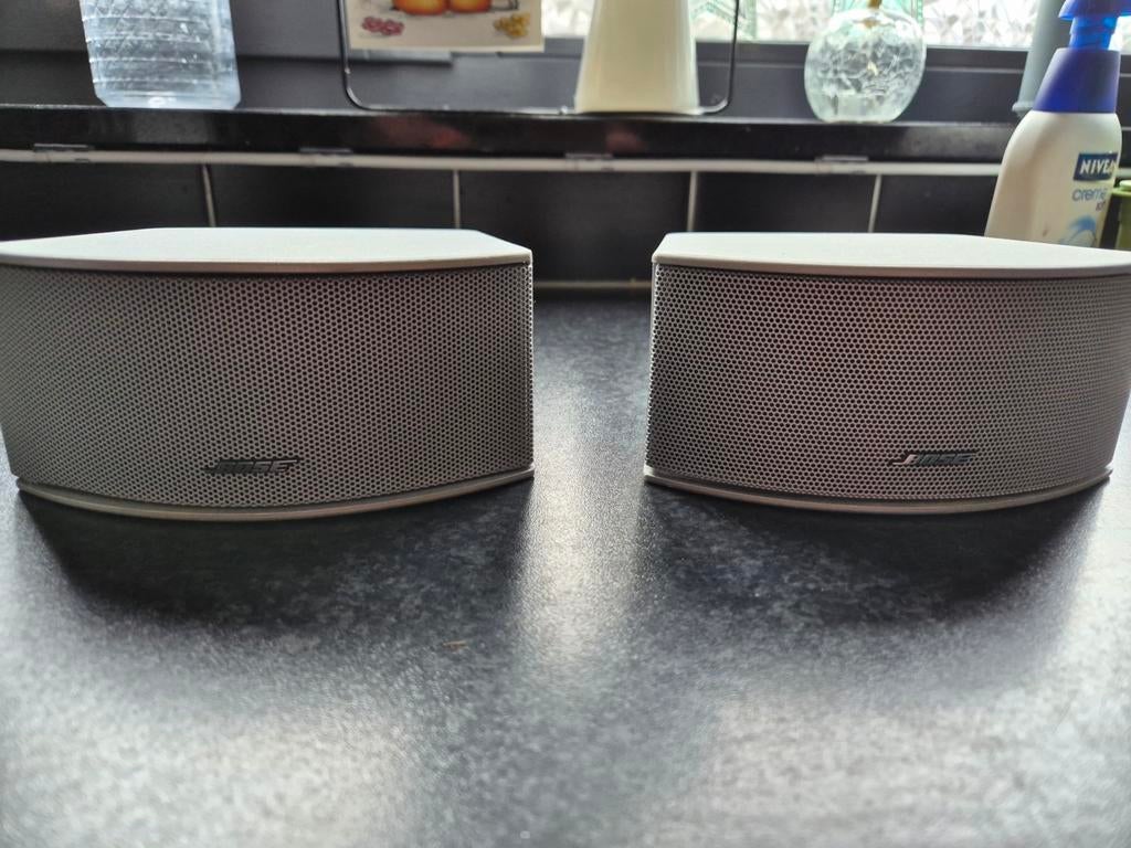 Bose speakers - 2 stuks in goede staat, Ophalen of Verzenden, Zo goed als nieuw, Bose, 120 watt of meer