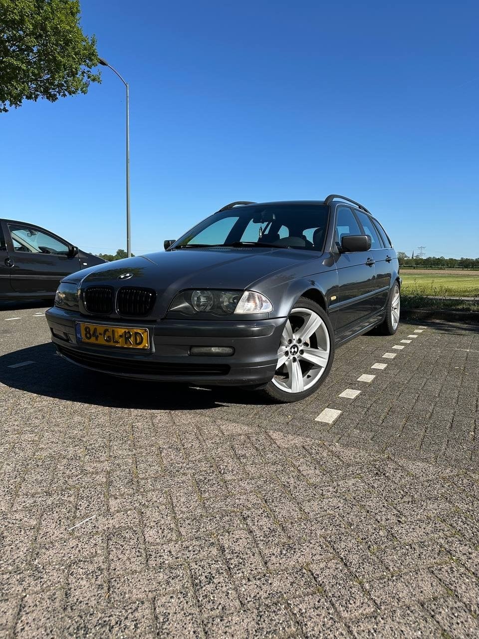 BMW 3-Serie 2.5 I 325 Touring AUT 2001 Grijs, Auto's, Automaat, Achterwielaandrijving, Stationwagon, 1600 kg