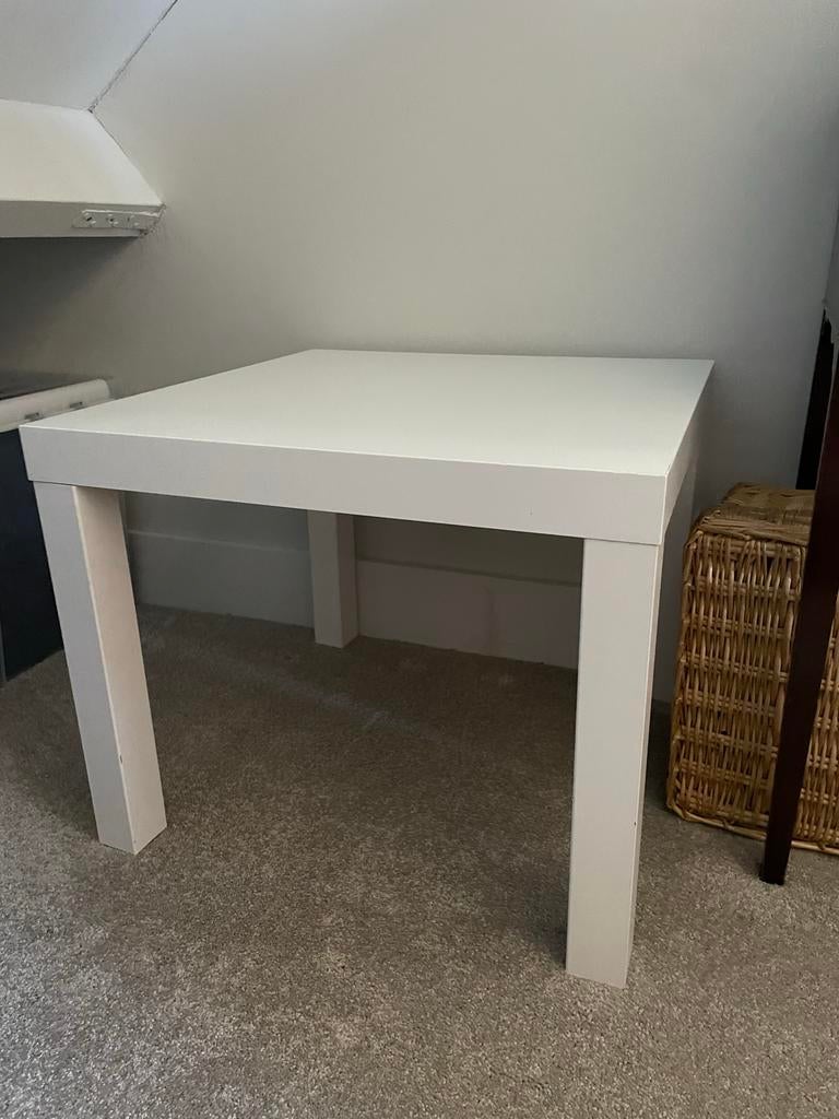 Witte ikea tafel, Huis en Inrichting, Tafels | Eettafels, Gebruikt, 50 tot 100 cm, tot twee personen, Vierkant, Overige houtsoorten