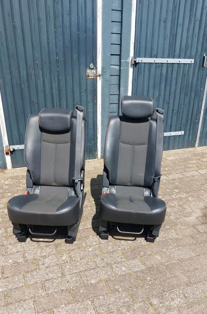 Twee gebruikte autostoelen met gordels (Renault Espace), Auto-onderdelen, Interieur en Bekleding, Ophalen of Verzenden, Renault