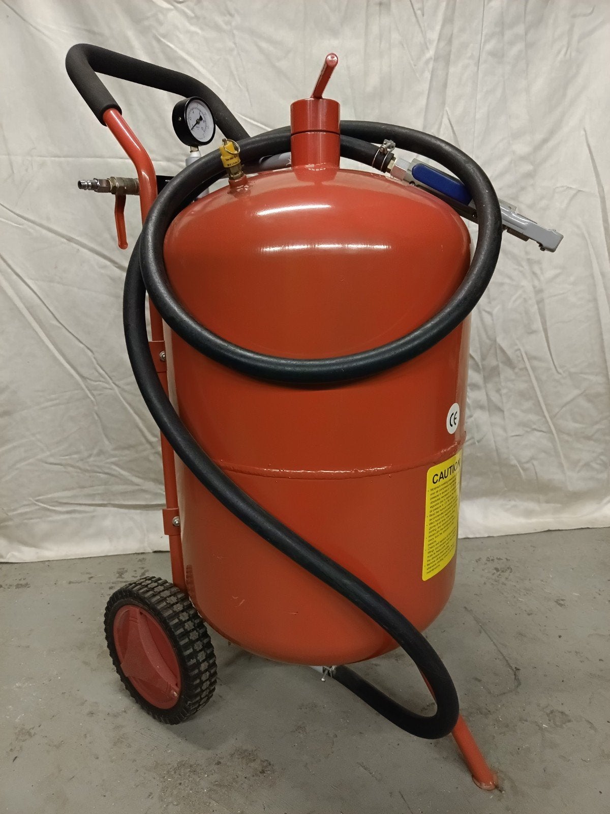 Zandstraalmachine 80 liter, straalketel, Ophalen, Zo goed als nieuw