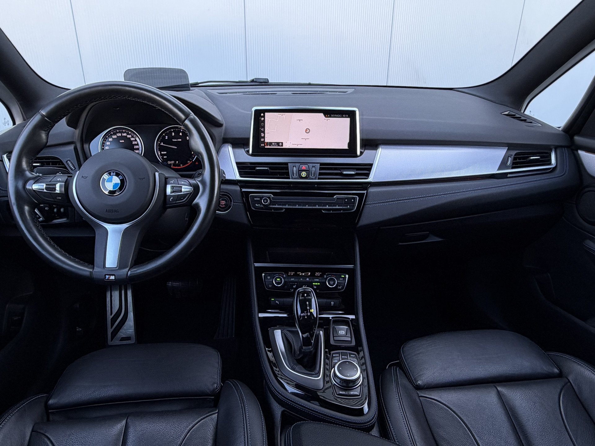 BMW 2 Serie Gran Tourer 218i High Executive Edition Automaat, Auto's, Gebruikt, Euro 6, 2-Serie Gran Tourer, Wit