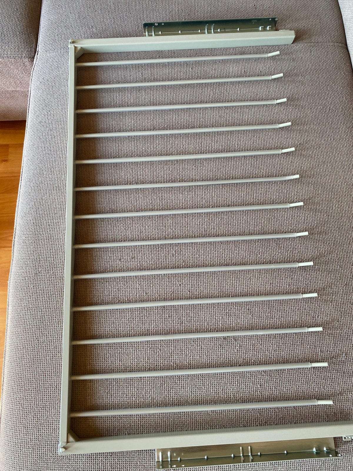 Ikea Komplement uitrekbare broekhanger (90X55), Huis en Inrichting, Kasten | Kledingkasten, Ophalen, 50 tot 100 cm, Zo goed als nieuw