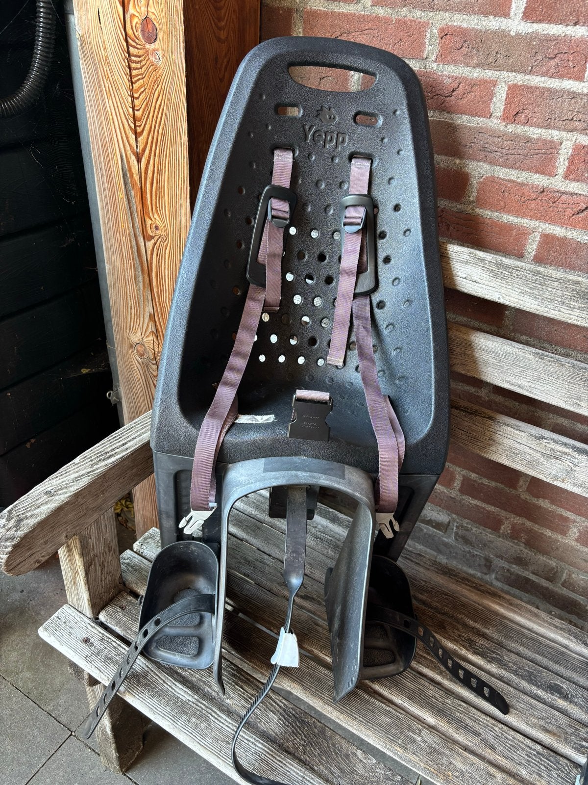 Thule Yepp maxi easyfit achterzitje incl adapter, Ophalen, Gebruikt, Achterzitje, Voetsteuntjes