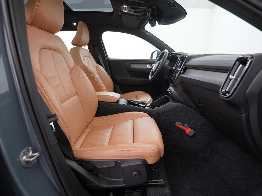 Volvo XC40 2.0 B3 Inscription | Panoramadak | 360 Camera | A, Auto's, Volvo, 12 maanden, Gebruikt, Euro 6, 4 cilinders
