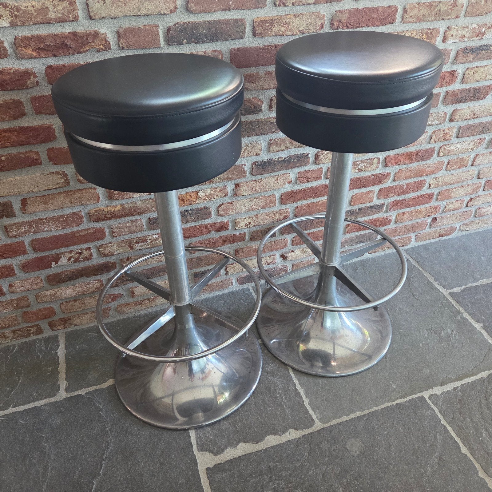 12 Metalmobil Reddio barkrukken – Italiaanse design set, Huis en Inrichting, Barkrukken, 5 krukken of meer, Ophalen, Gebruikt