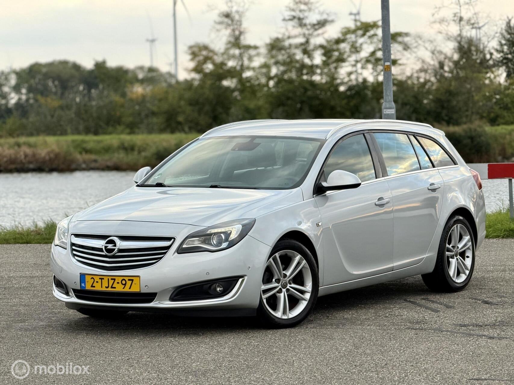 Opel Insignia Sports Tourer 1.4 T EcoFLEX Business+, Gebruikt, Euro 6, 4 cilinders, Origineel Nederlands