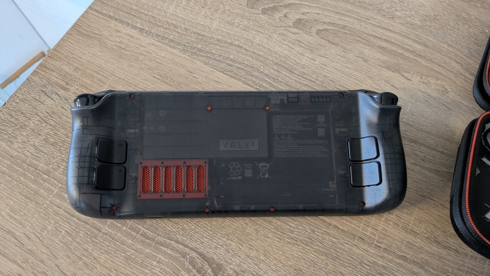 Foto 3 van For Sell Steam Deck OLED 1TB LE OR Swap with ROG Xbox Ally X