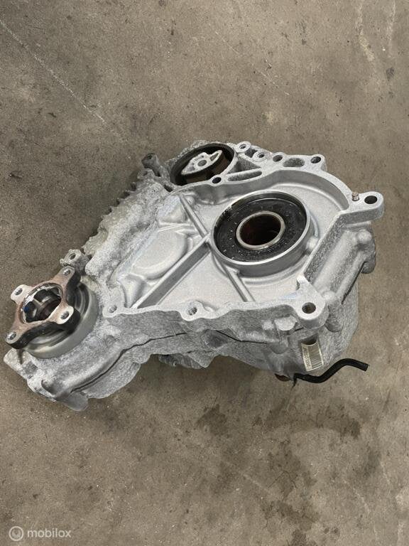 Verdeelbak BMW 1-serie F20 LCI 120d xDrive 15-> 27105A371F3, Gebruikt, Ophalen of Verzenden, BMW, BMW