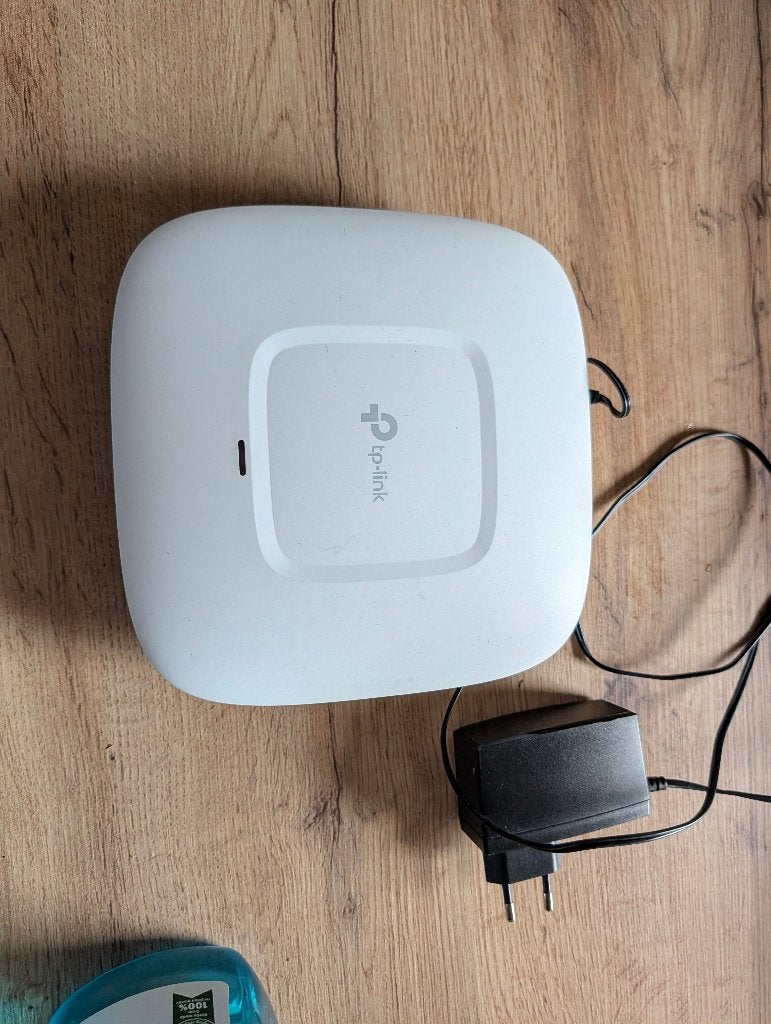 Te koop - TP Link EAP245 acces point (v1), Computers en Software, Accesspoints, Ophalen of Verzenden, Gebruikt, TP-Link