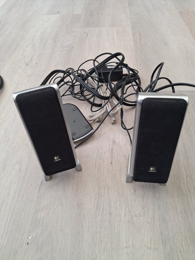 Logitech computer boxjes, Computers en Software, Pc speakers, Ophalen of Verzenden, Gebruikt, Zie fotos