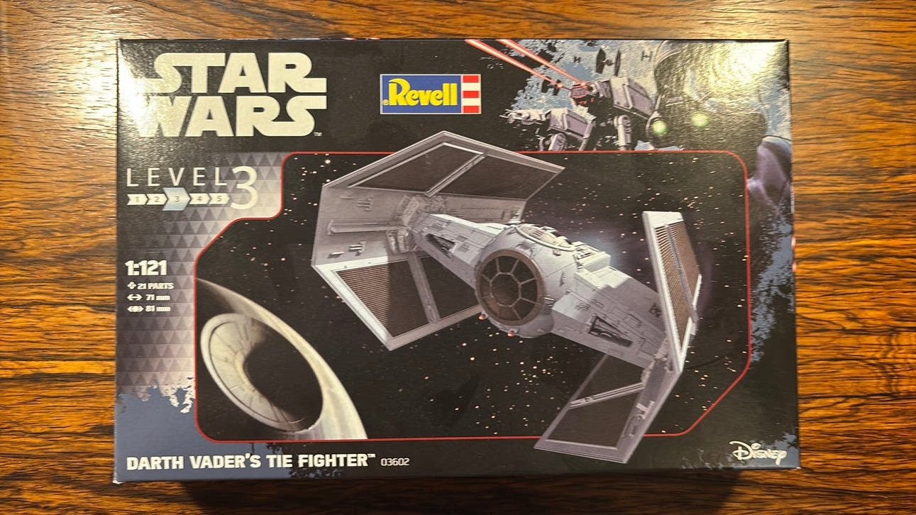 Revell 03602, darth vaders tie fighter. Nieuw in doos, Ophalen of Verzenden, Nieuw, Overige typen