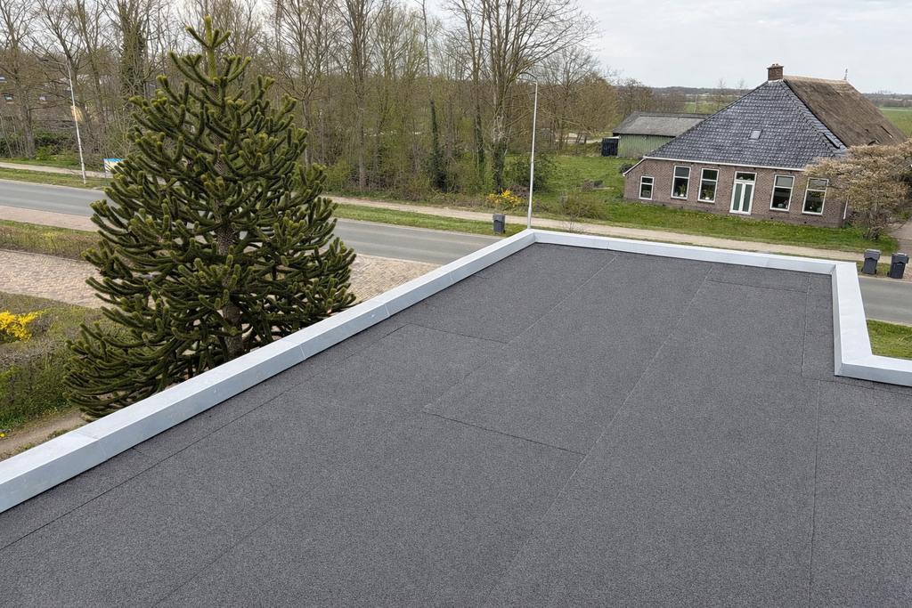 👉 Dakdekker Friesland | Renovatie, Bitumen & Lekkage, 24-uursservice, Bitumineus