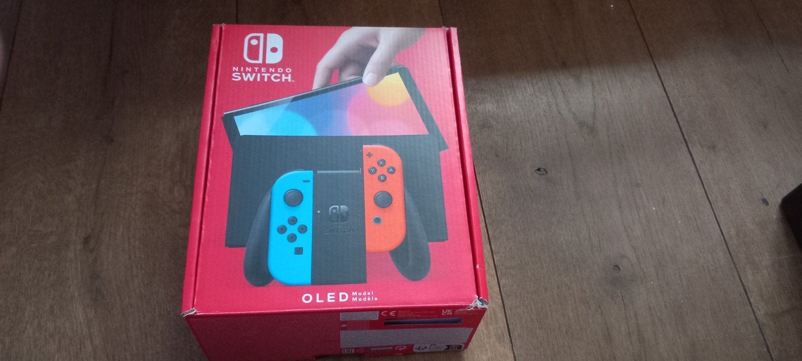 Nintendo Switch OLED met 4 controllers en meerdere games, Switch OLED, Met games, Ophalen of Verzenden, Zo goed als nieuw