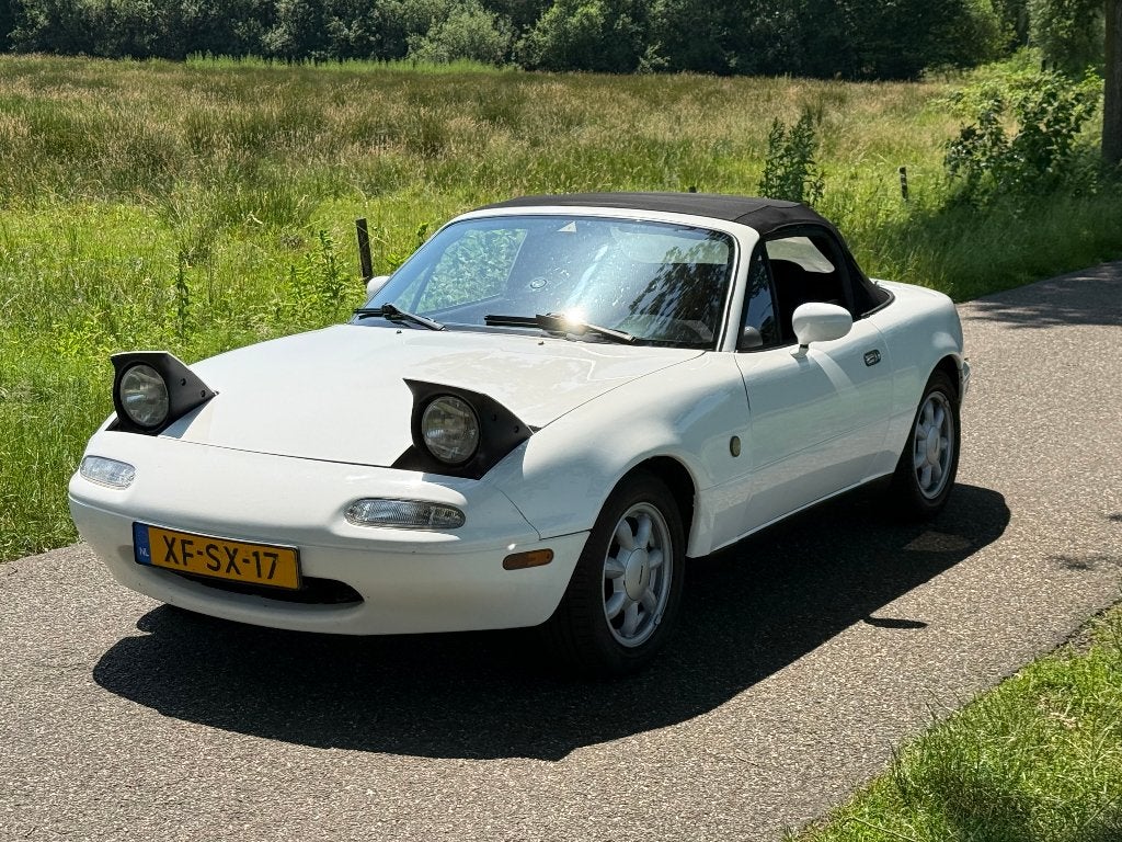 Mazda MX-5 uit 1991 | ROESTVRIJ | GROTE BEURT | AMERIKAANS, Zwart, 4 cilinders, 116 pk, Wit