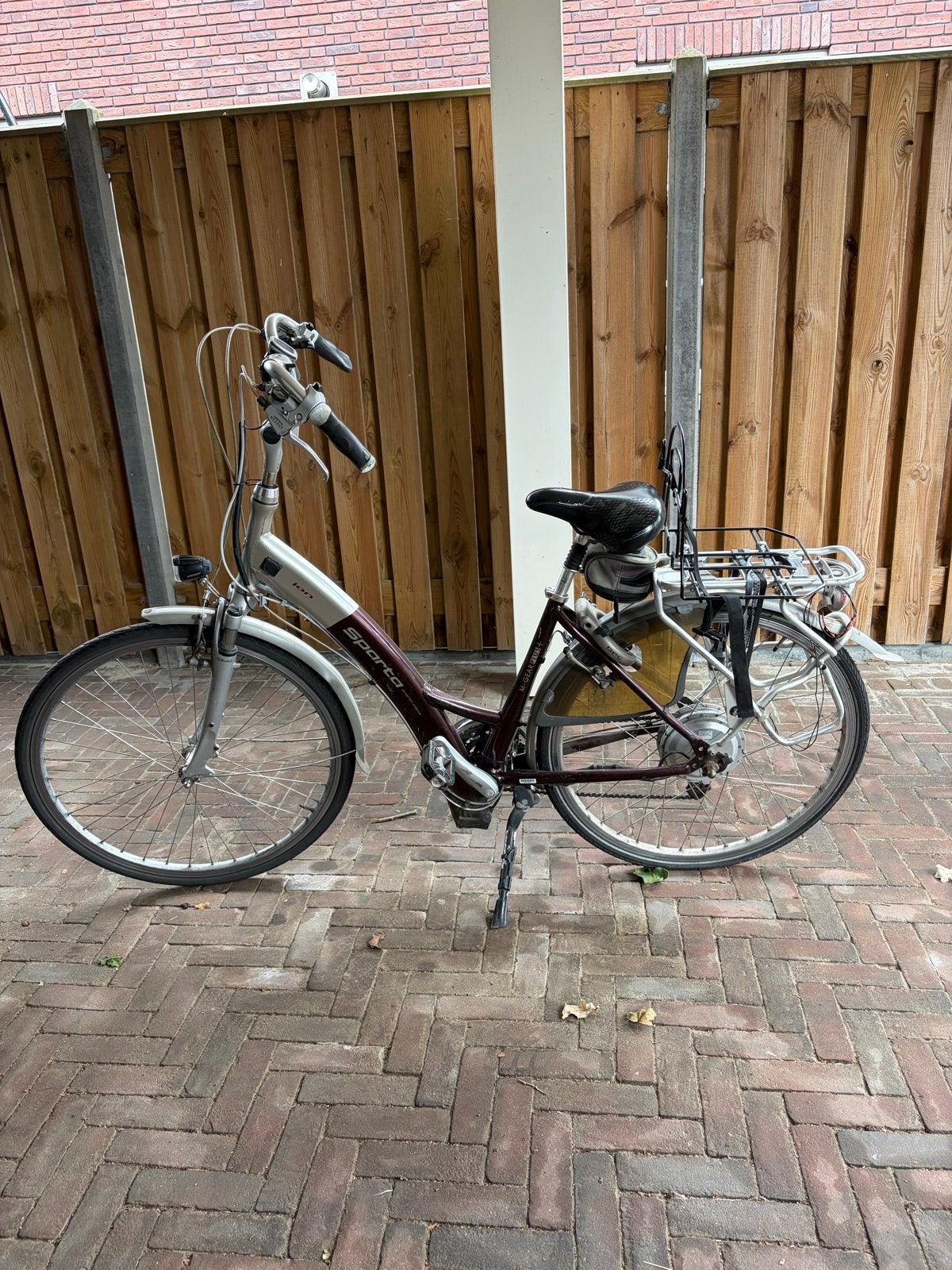 Sparta elektrische fiets met kapotte accu, Ophalen, Minder dan 30 km per accu, Sparta, Gebruikt