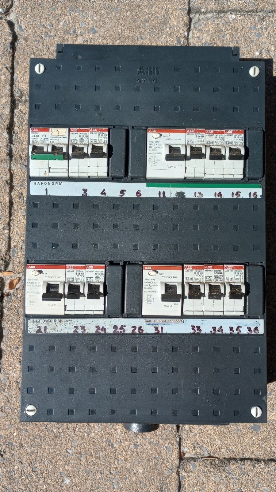 ABB Hafonorm 3-Fase split busboard Groepenkast Verdeler, Doe-het-zelf en Verbouw, Elektra en Kabels, Ophalen of Verzenden, Gebruikt
