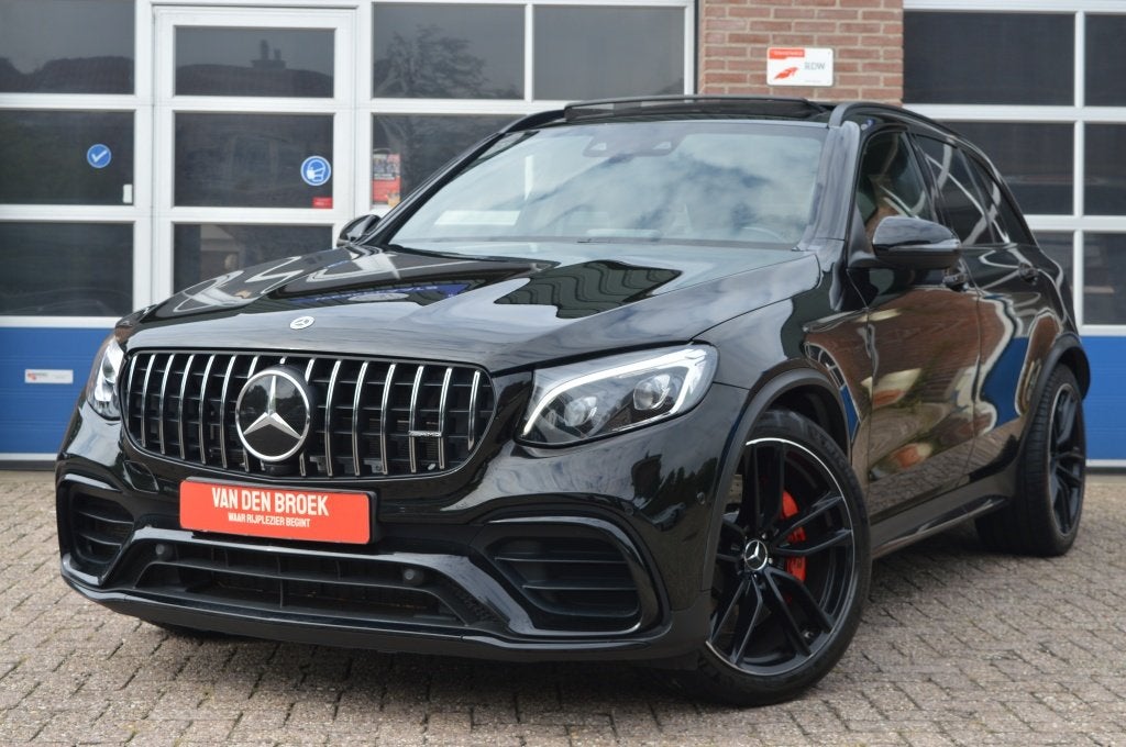 Mercedes-Benz GLC AMG 63 S 4MATIC+ | PANO - CAMERA, Auto's, Dealer onderhouden, Gebruikt, Adaptive Cruise Control, Zwart