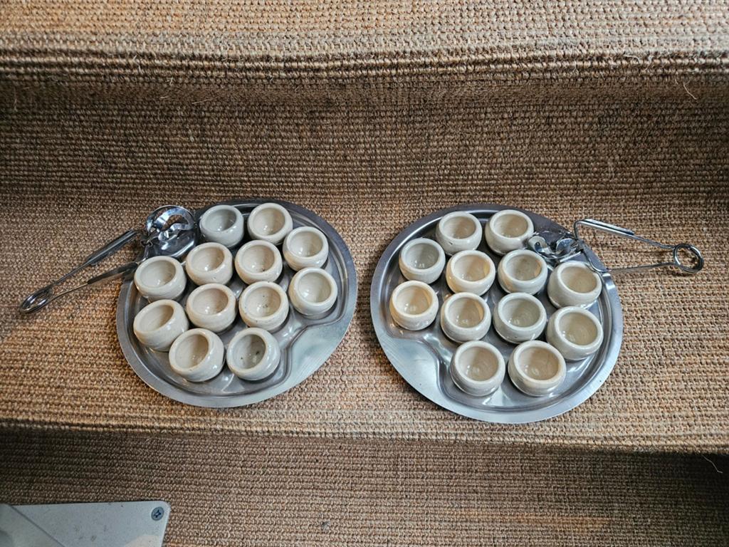 Kwarteleitjes serveersets, Huis en Inrichting, Keuken | Servies, Ophalen of Verzenden, Zo goed als nieuw, Glas, Overige stijlen