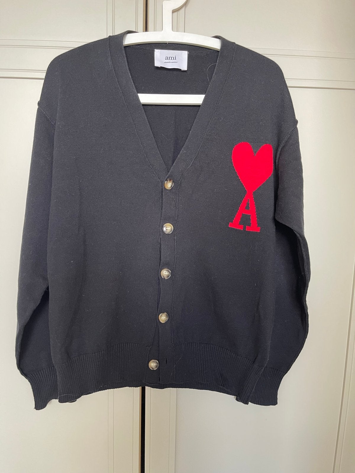 Ami Paris vest - Zwart met rood hart - Maat M, Verzenden, Zo goed als nieuw, Maat 48/50 (M), Zwart