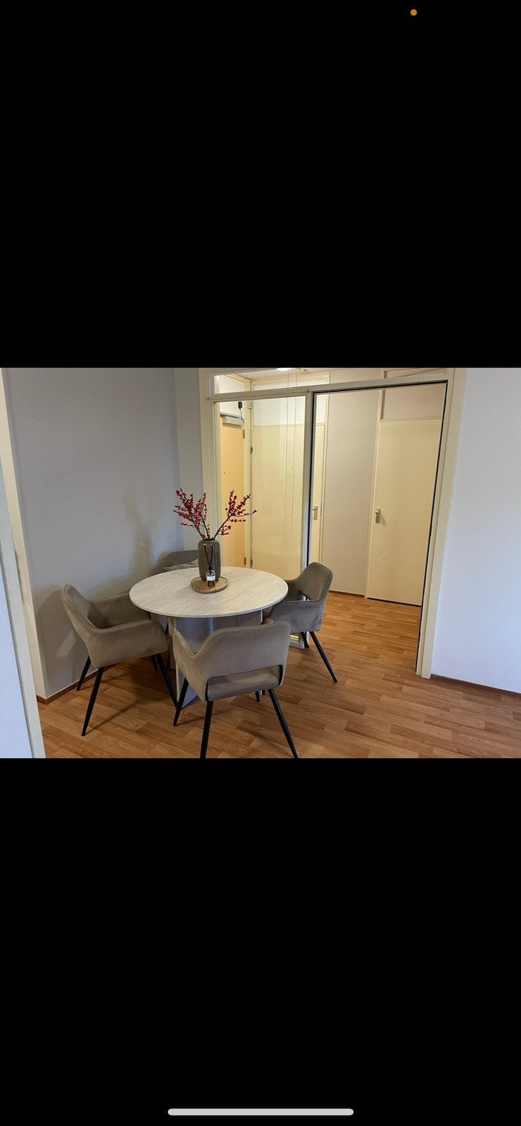 Eettafel rond 110cm travertine, Ophalen, 100 tot 150 cm, Rond, Zo goed als nieuw