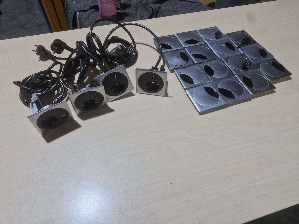 AH Meyer 4x inbouw powerdock / 15x metalen bladdoorvoer, Info@ah-meyer.de, Ophalen of Verzenden, Zo goed als nieuw, Fermke 8 32694 Dörentrup