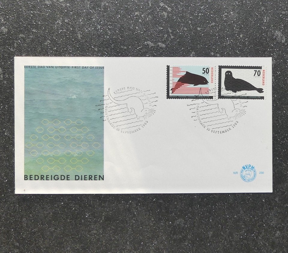 Eerstedag envelop Bedreigde dieren 1985 Zeehond en bruinvis, Ophalen of Verzenden, Onbeschreven, Nederland