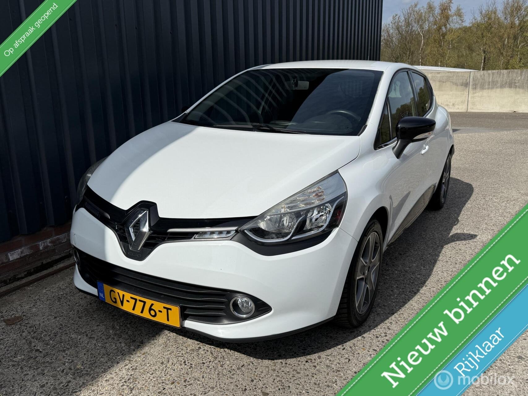 Renault Clio 0.9 TCe ECO Night&Day NAP/NAVI/AIRCO/NWE APK, Voorwielaandrijving, 540 kg, Origineel Nederlands, Handgeschakeld