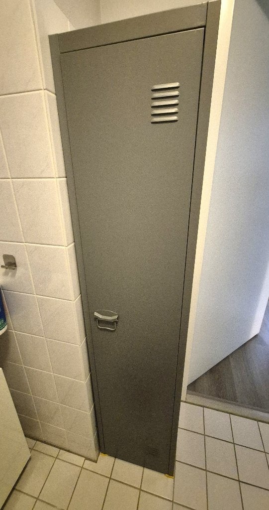 Locker Kast in Leiderdorp, Ophalen, Zo goed als nieuw