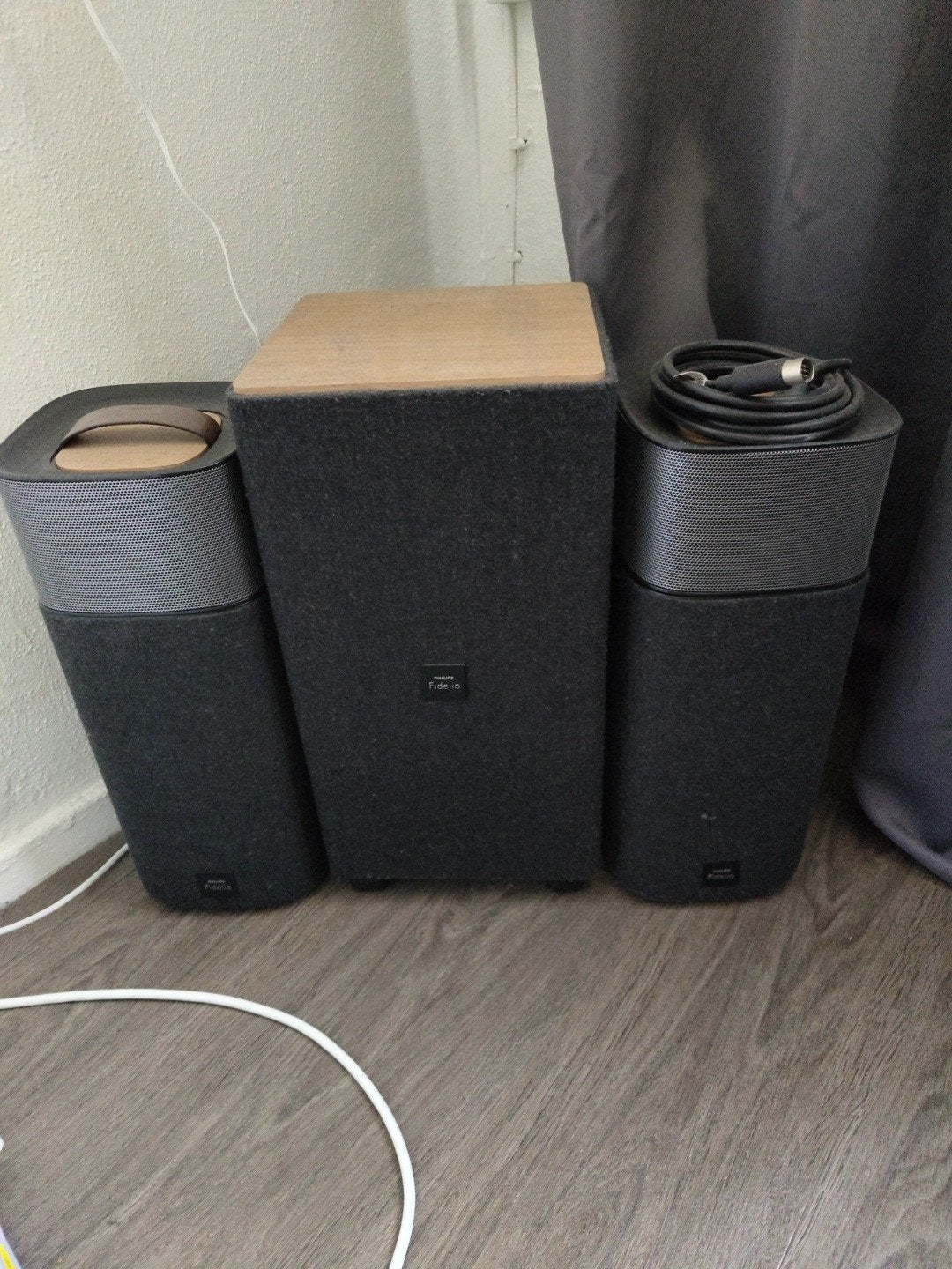 Philips Fidelio E5 draadloze surround speakerset, 150 watt of meer, Philips, Inclusief kabels, Ophalen of Verzenden