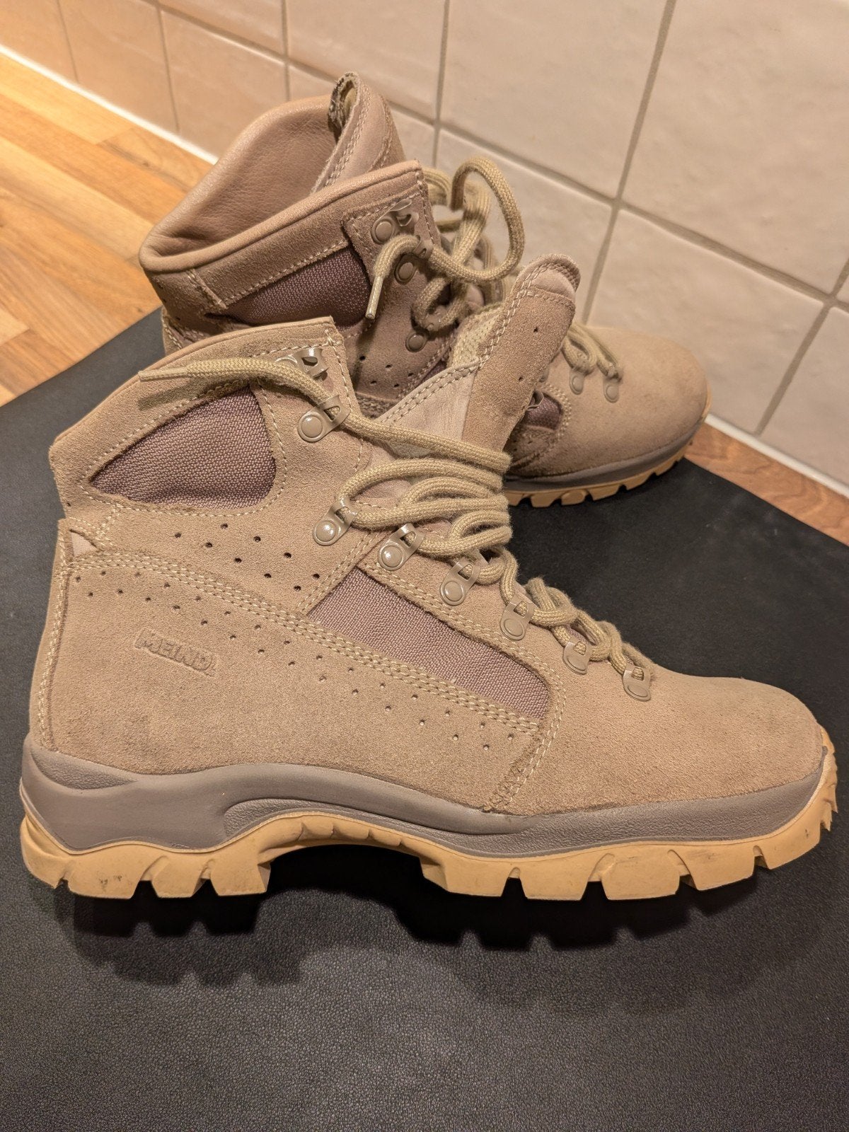Meindl wandelschoenen maat 44,5 (285B) - Zo goed als nieuw, Sport en Fitness, Bergsport en Wandelen, Ophalen of Verzenden, Zo goed als nieuw