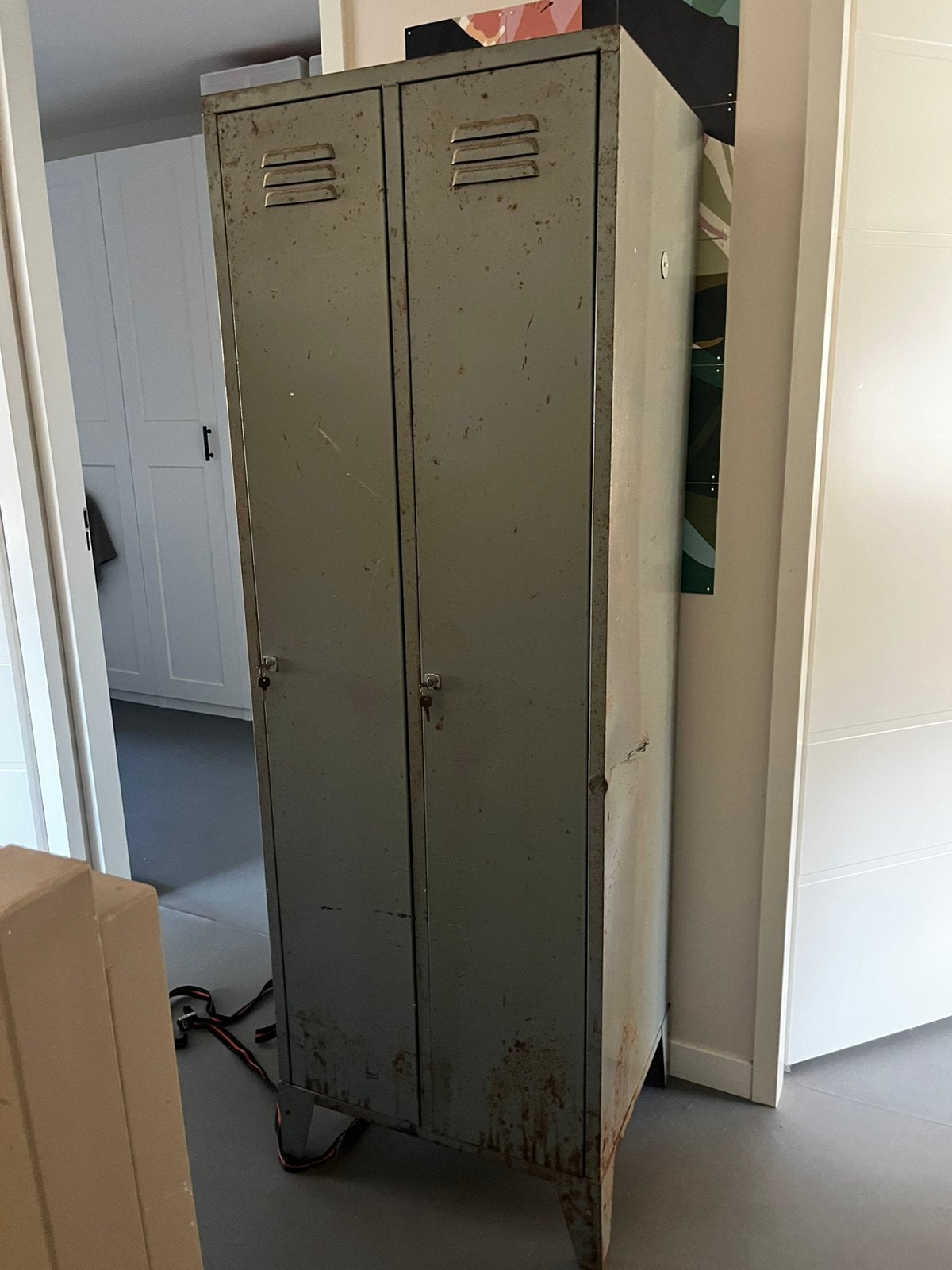 Lockerkast, Ophalen, Gebruikt