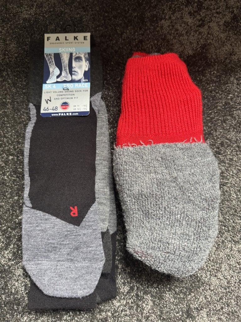 Te koop 2 paar heren Falke ski sokken, Ophalen of Verzenden, Nieuw, Overige maten, Overige kleuren