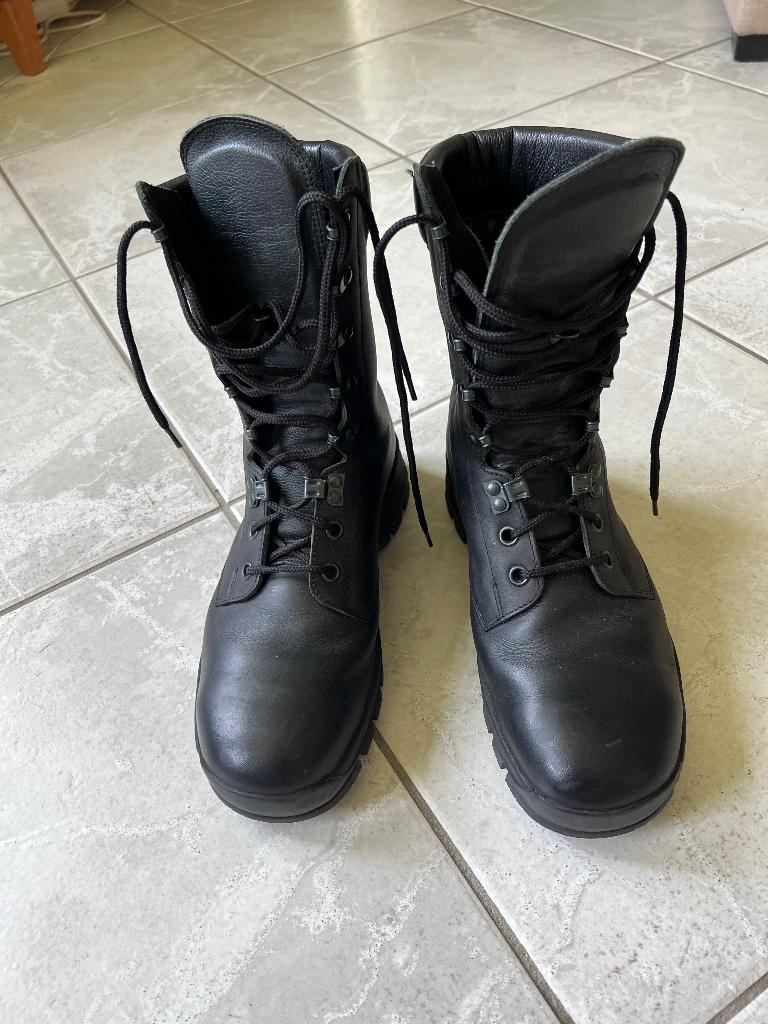 Nieuw paar Neskrid Model 18 Combat Boots maat 42M, Verzenden, Nieuw, Schoenen