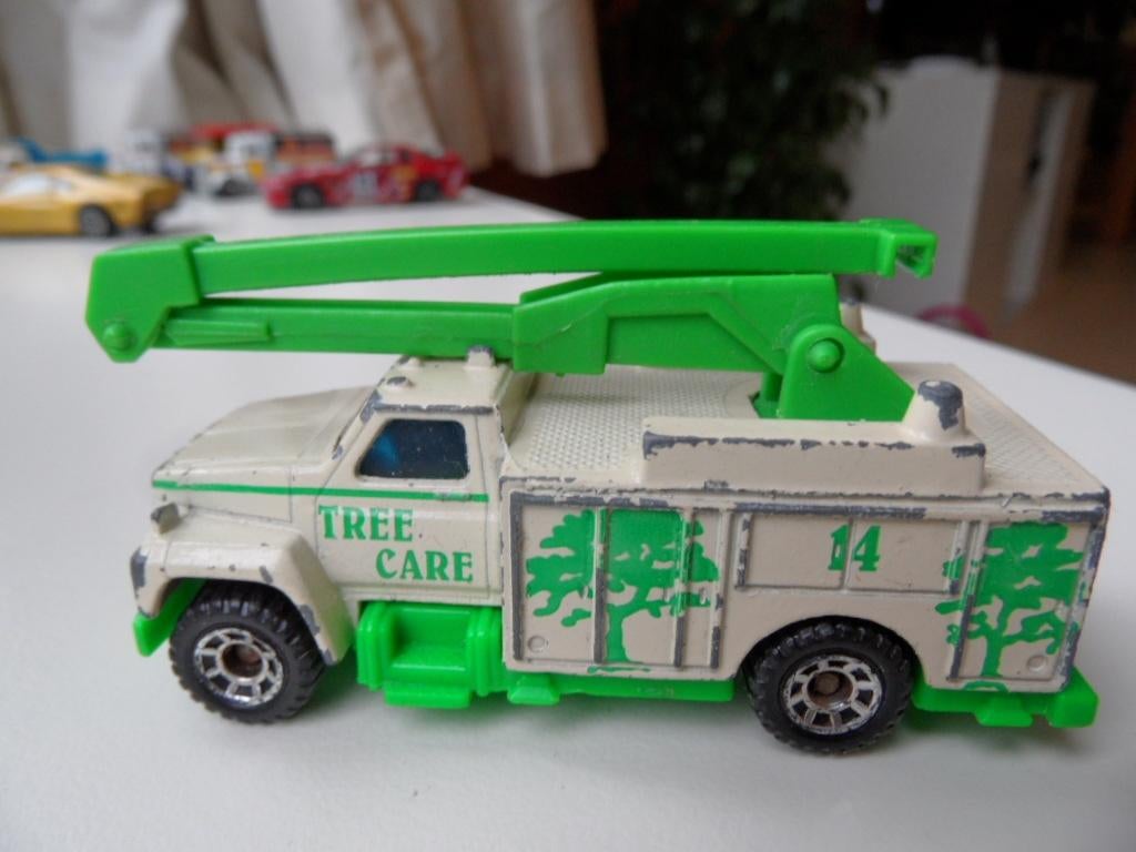 Matchbox 1989 Utility Truck Tree Care, Ophalen of Verzenden, Gebruikt, Auto