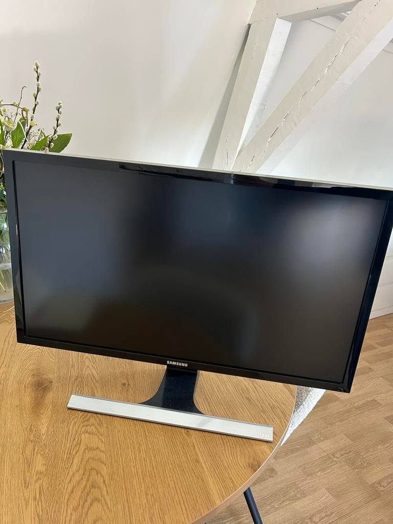 Samsung 28” 4K monitor U28E590D – UHD – HDMI/DisplayPort, Computers en Software, Monitoren, Ophalen, HDMI, IPS, 60 Hz of minder