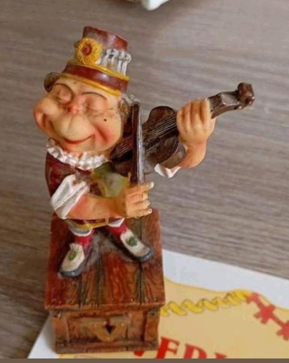 5 Leuke Laaf beeldjes NU ALLES 15€ ZIE FOTO,S, Ophalen of Verzenden, Zo goed als nieuw, Beeldje of Poppetje