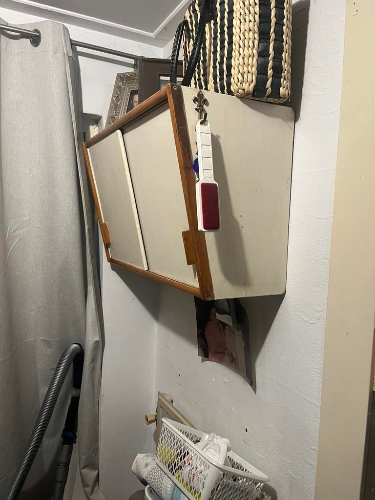 Vintage keukenkastje , heel apart schuin model., Huis en Inrichting, Ophalen, Gebruikt