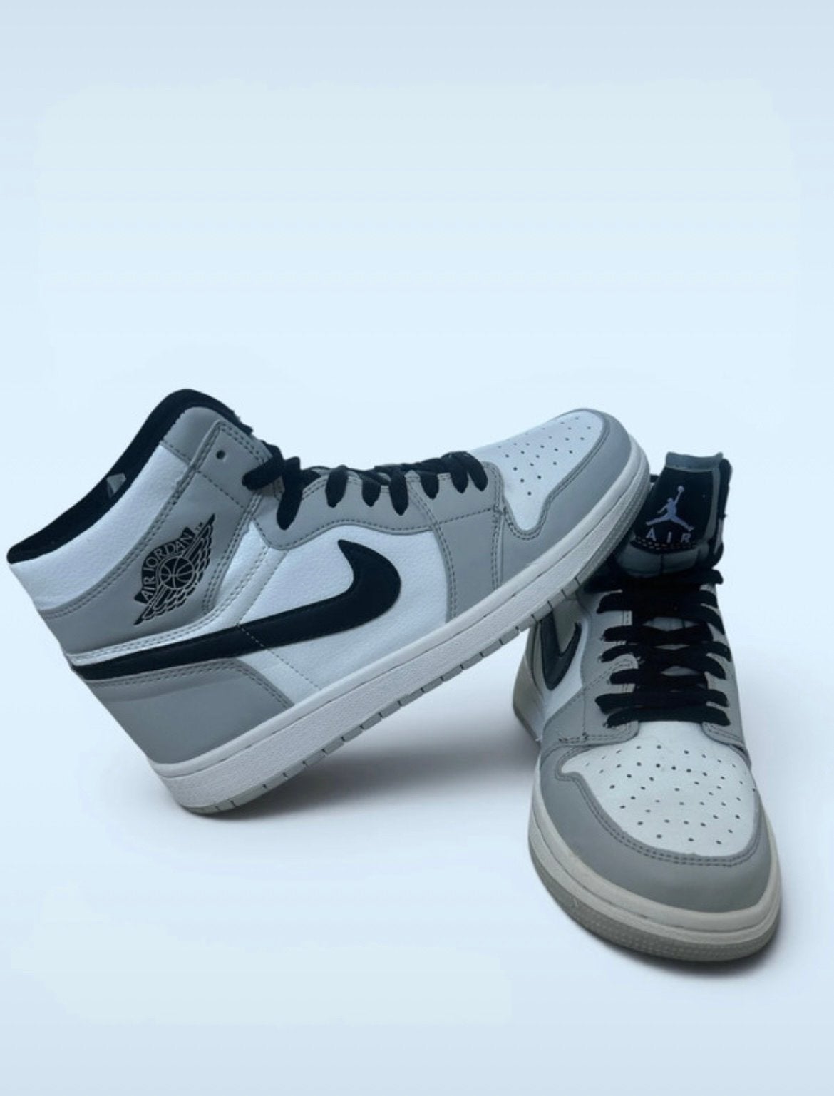 Nike Air Jordan 1 Mid Light Smoke Grey, Ophalen of Verzenden, Gedragen, Wit, Sneakers of Gympen