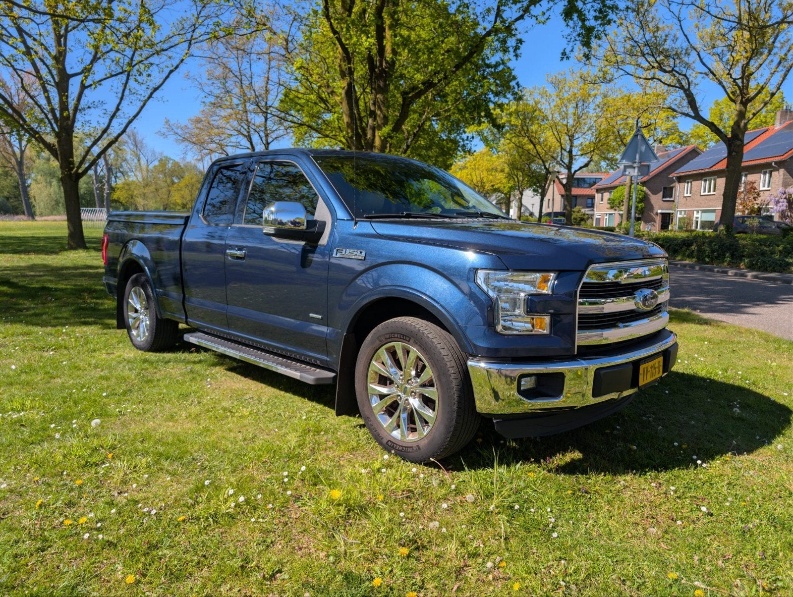 Ford F150 2016, 2240 kg, Beige, Blauw, Particulier