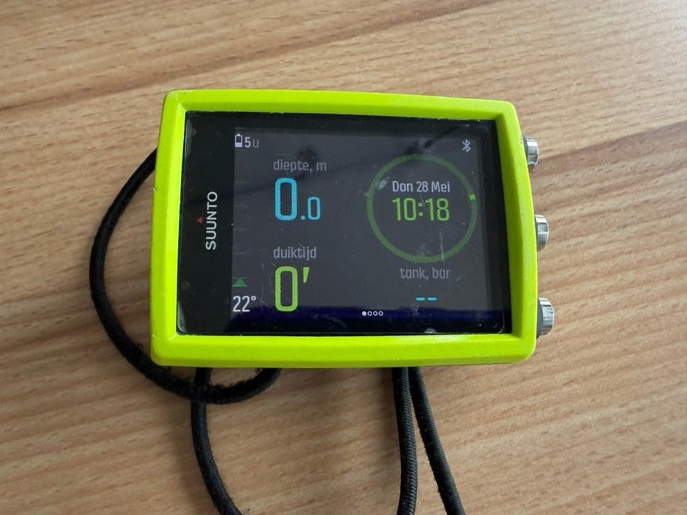 Suunto EON Core Duikcomputer met Tank Pod en Accessoires, Ophalen of Verzenden, Gebruikt, Duikcomputer