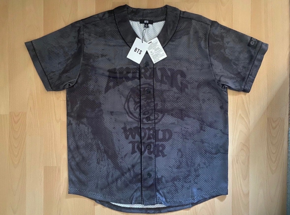 BTS Jungkook 97 Baseball Shirt M - Nieuw met labels, Maat 38/40 (M), Zwart, Nieuw, Ophalen of Verzenden