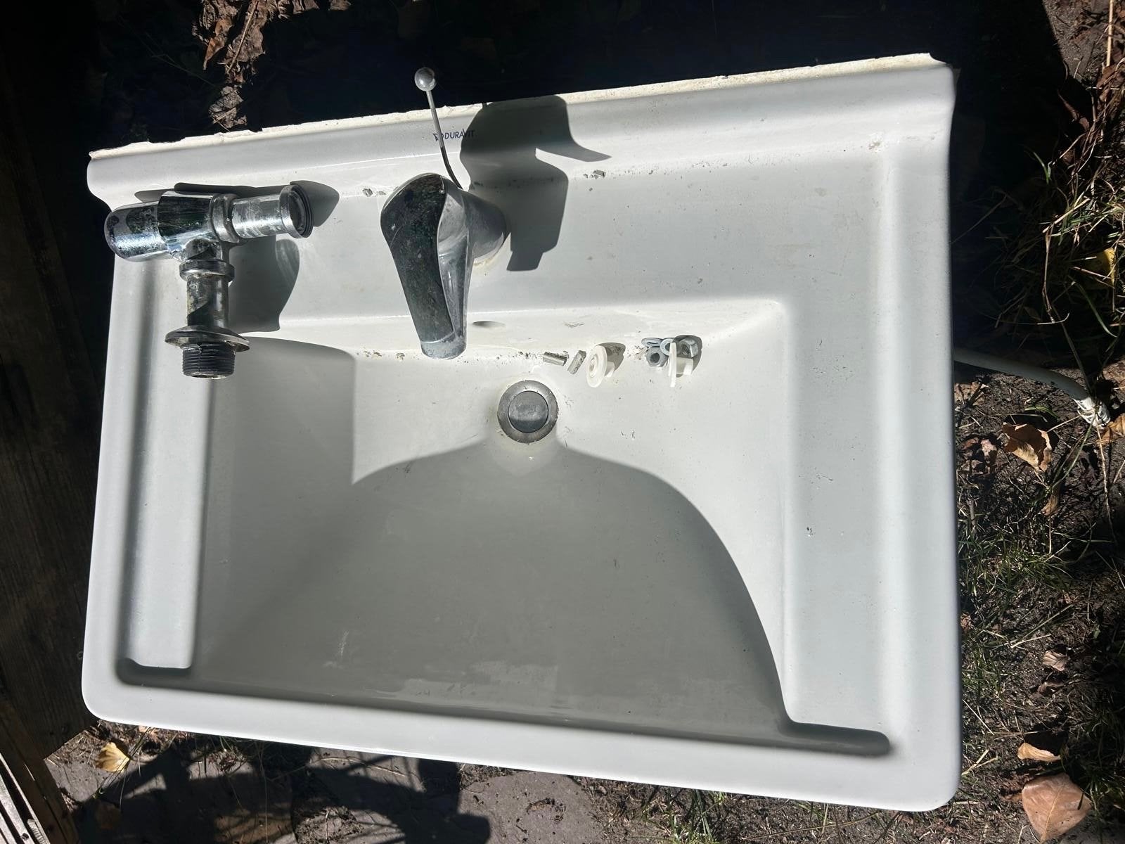 Duravit wastafel 70x49 cm inclusief kraan, Doe-het-zelf en Verbouw, Sanitair, Ophalen, Gebruikt, Wastafel