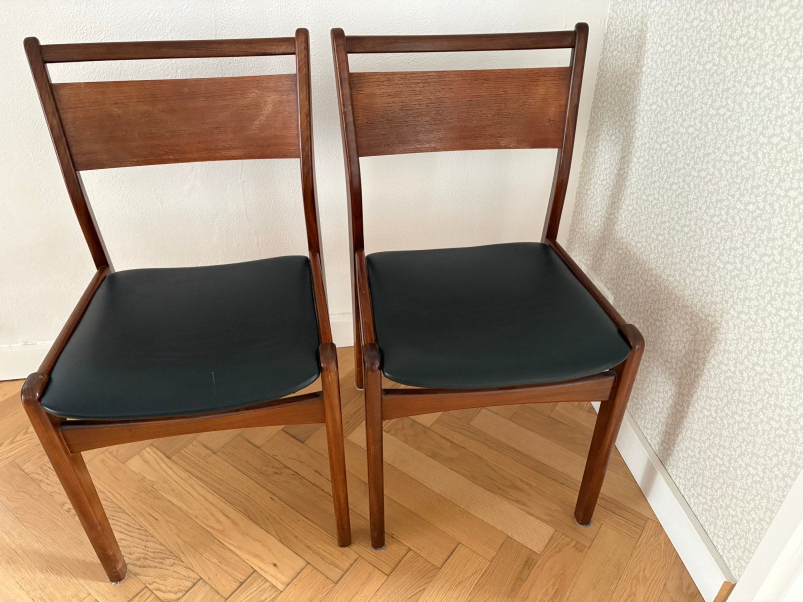 4 Vintage eetkamerstoelen deens design, Huis en Inrichting, Stoelen, Ophalen of Verzenden, Zo goed als nieuw, Bruin