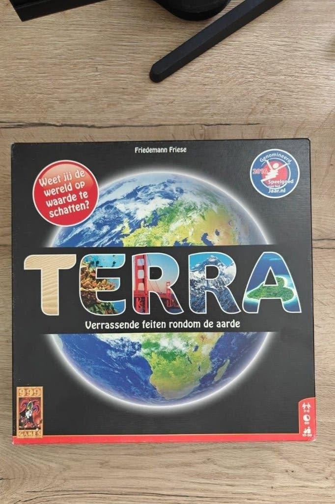Terra Bordspel, Ophalen of Verzenden, Gebruikt, 999Games