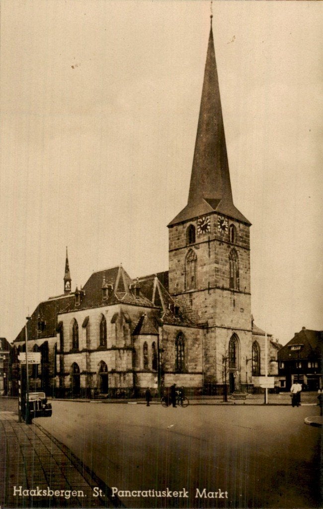 Haaksbergen - St. Pancratiuskerk - Markt, Ophalen of Verzenden, 1920 tot 1940, Ongelopen, Overijssel