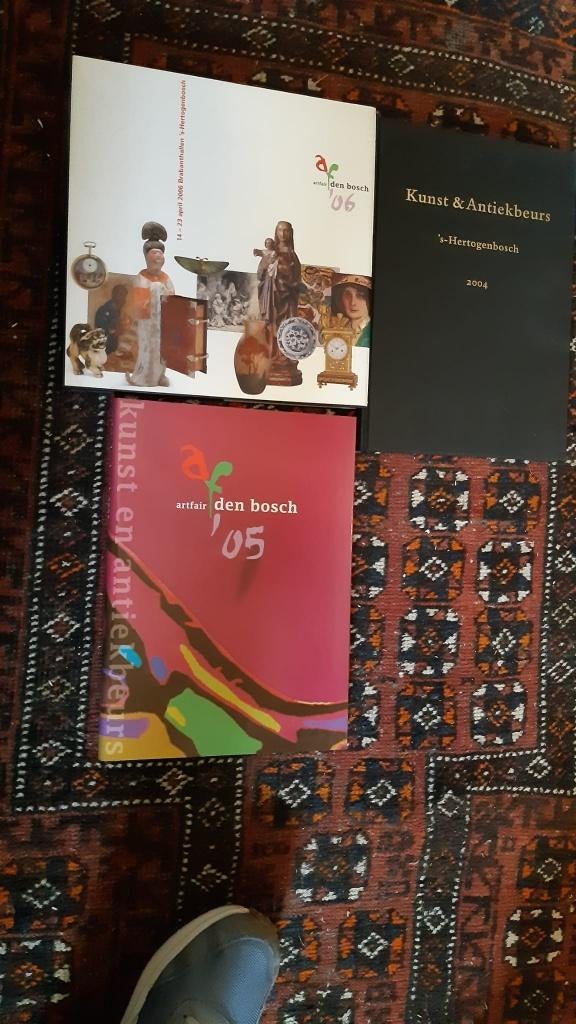 Catalogussen kunst-en antiekbeurs Den Bosch, Boeken, Ophalen of Verzenden, Zo goed als nieuw, Overige onderwerpen