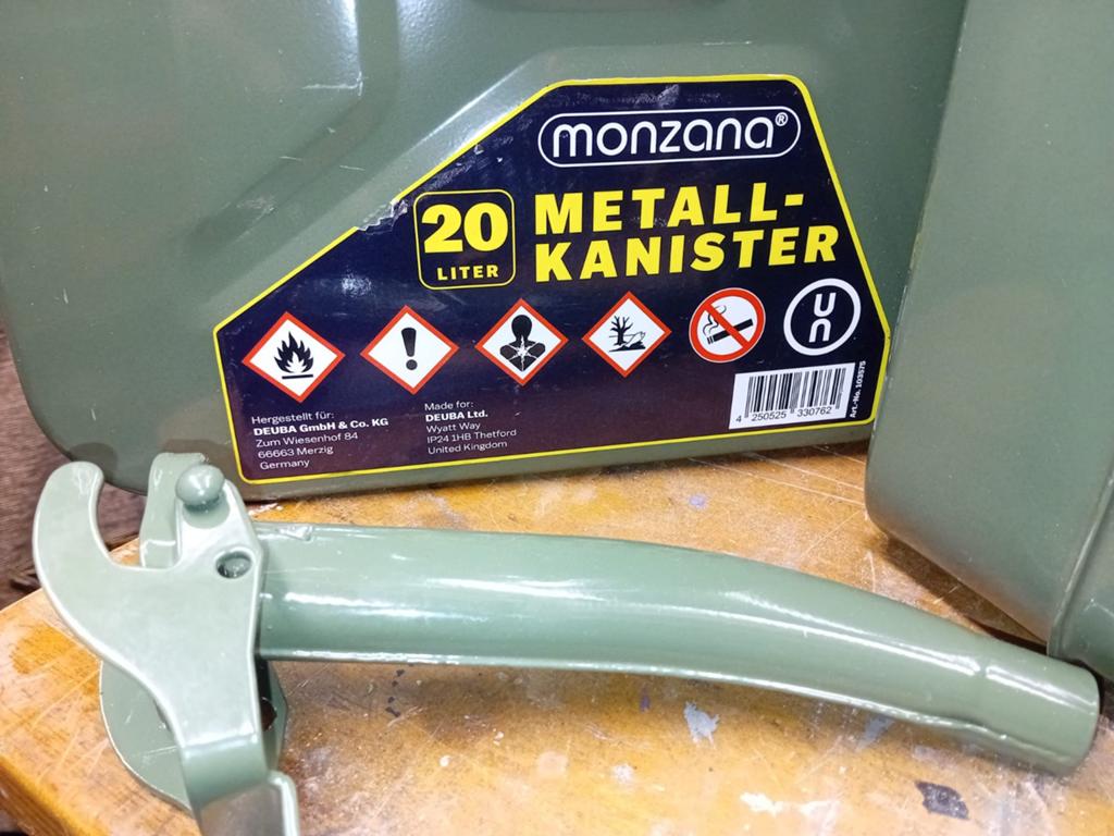 Monzana 20 Liter Metalen Jerrycans met Pomp, Ophalen